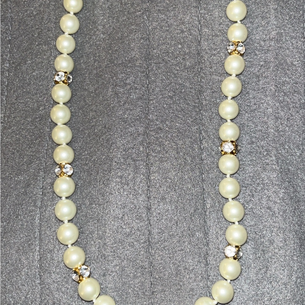 Kate spade Pearl Necklace with Gold Accents